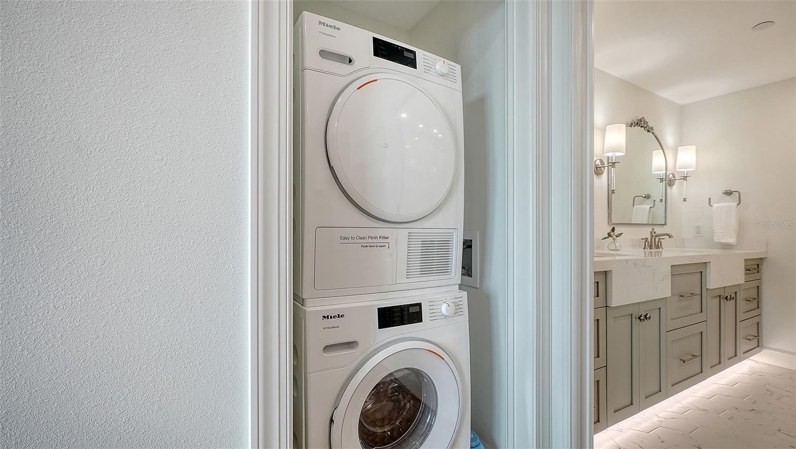 1102 BENJAMIN FRANKLIN DR #810 — photo 42