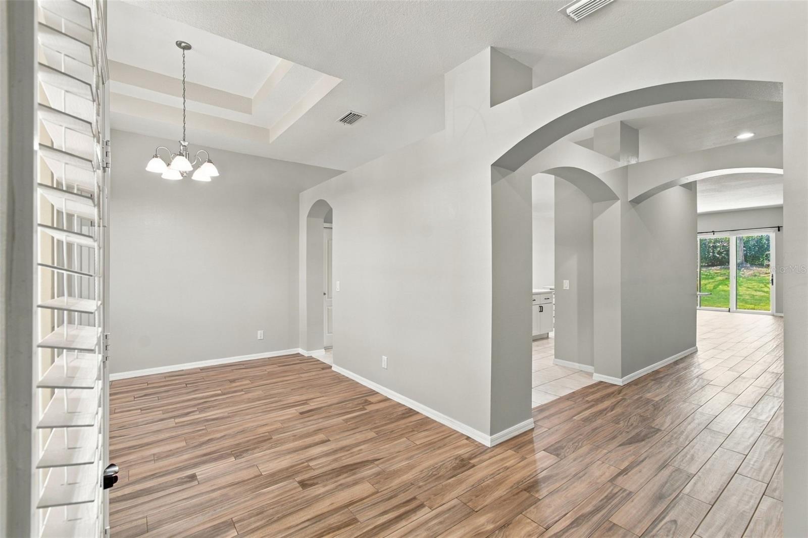 1815 WINN ARTHUR — photo 9