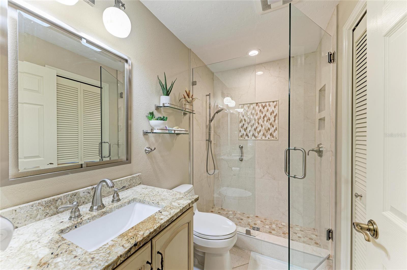 6635 OAKBROOKE CIR — photo 28
