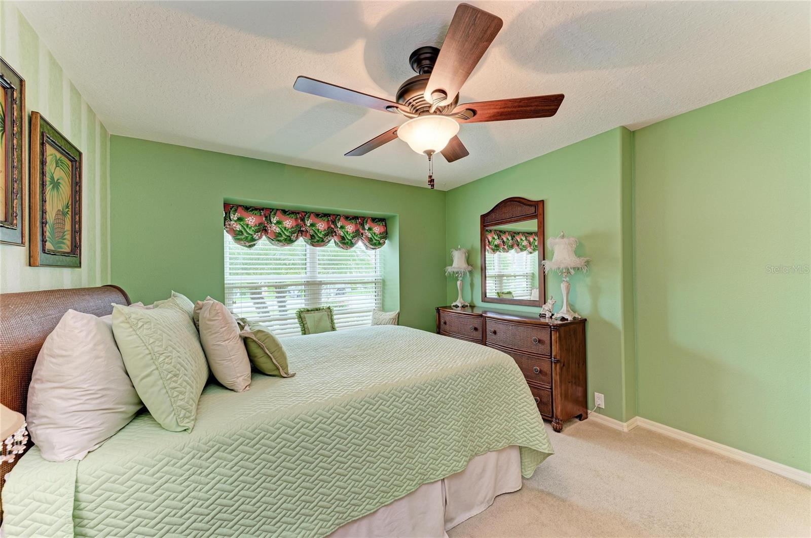 6635 OAKBROOKE CIR — photo 27