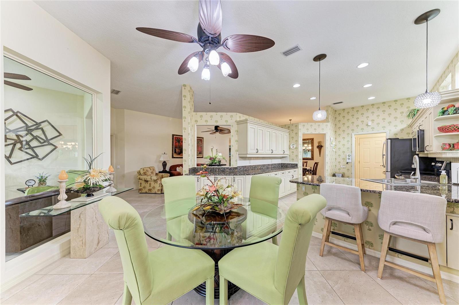 6635 OAKBROOKE CIR — photo 15