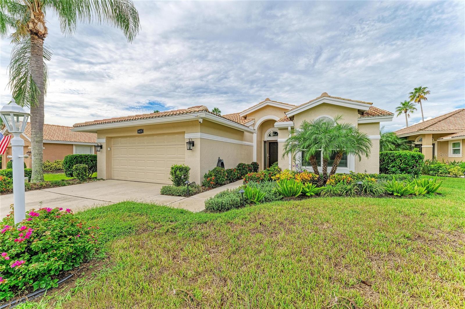 6635 OAKBROOKE CIR — photo 4