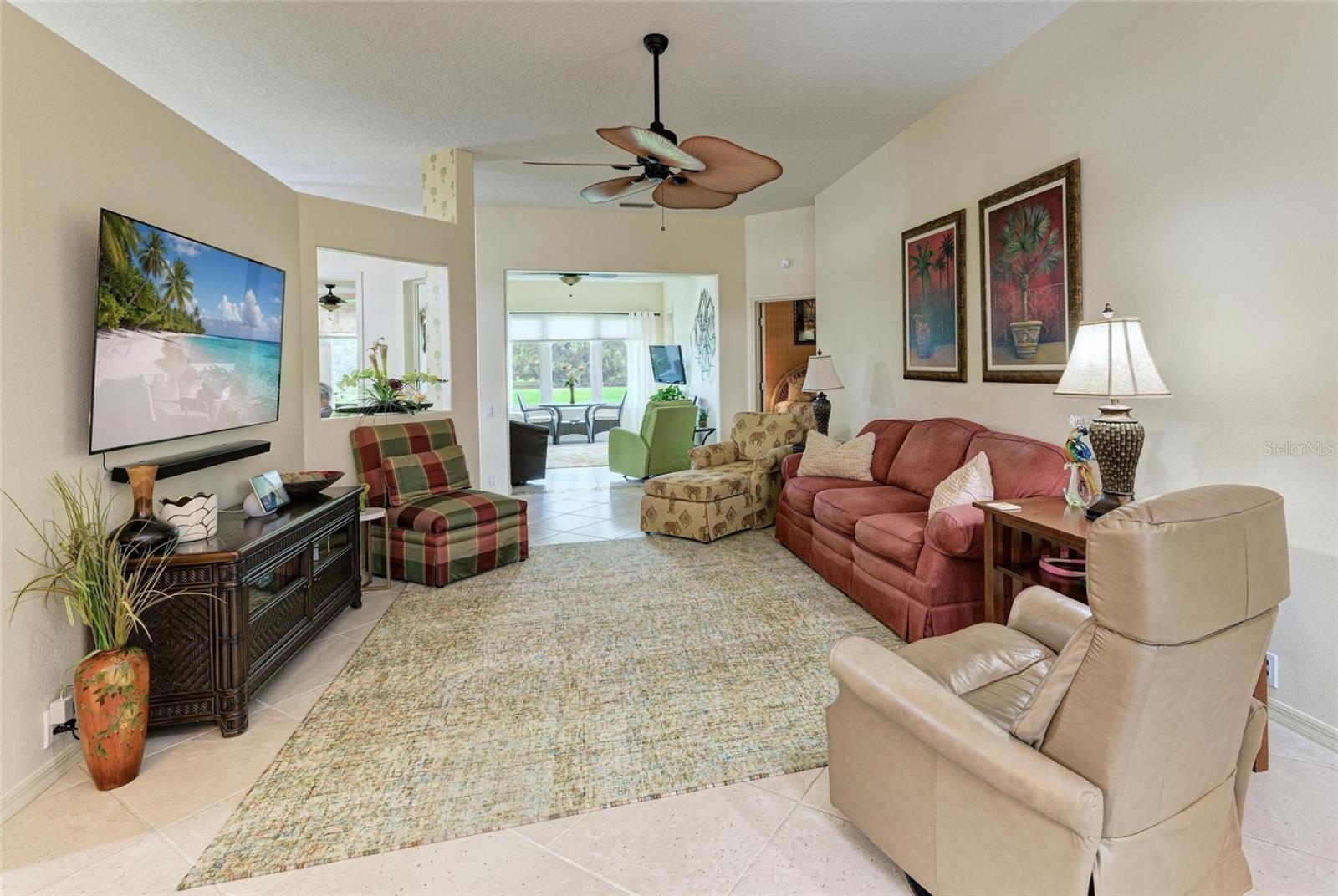6635 OAKBROOKE CIR — photo 7
