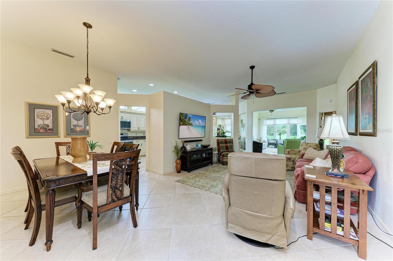 6635 OAKBROOKE CIR — photo 5