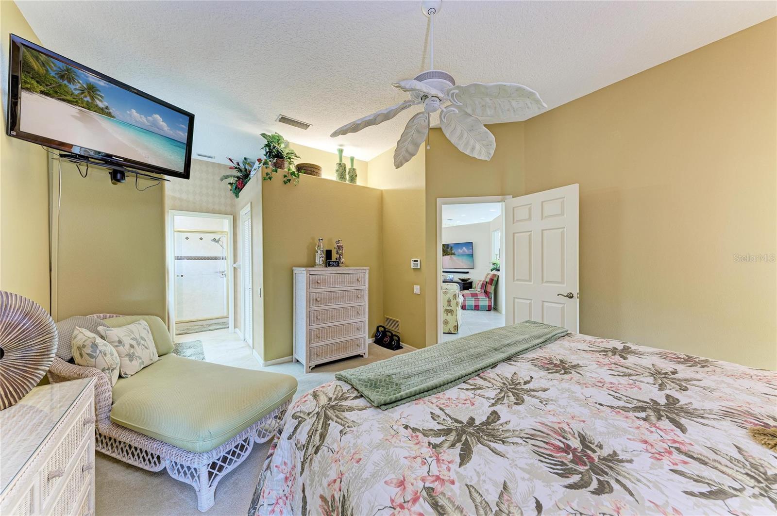 6635 OAKBROOKE CIR — photo 22