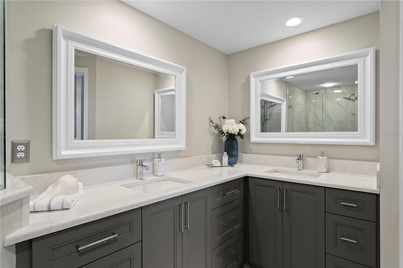 4961 BACOPA LN S #201 — photo 39
