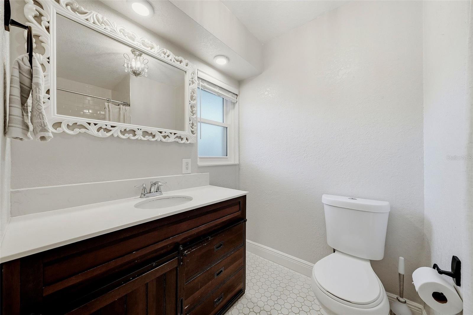 6675 COLONY DR S — photo 34