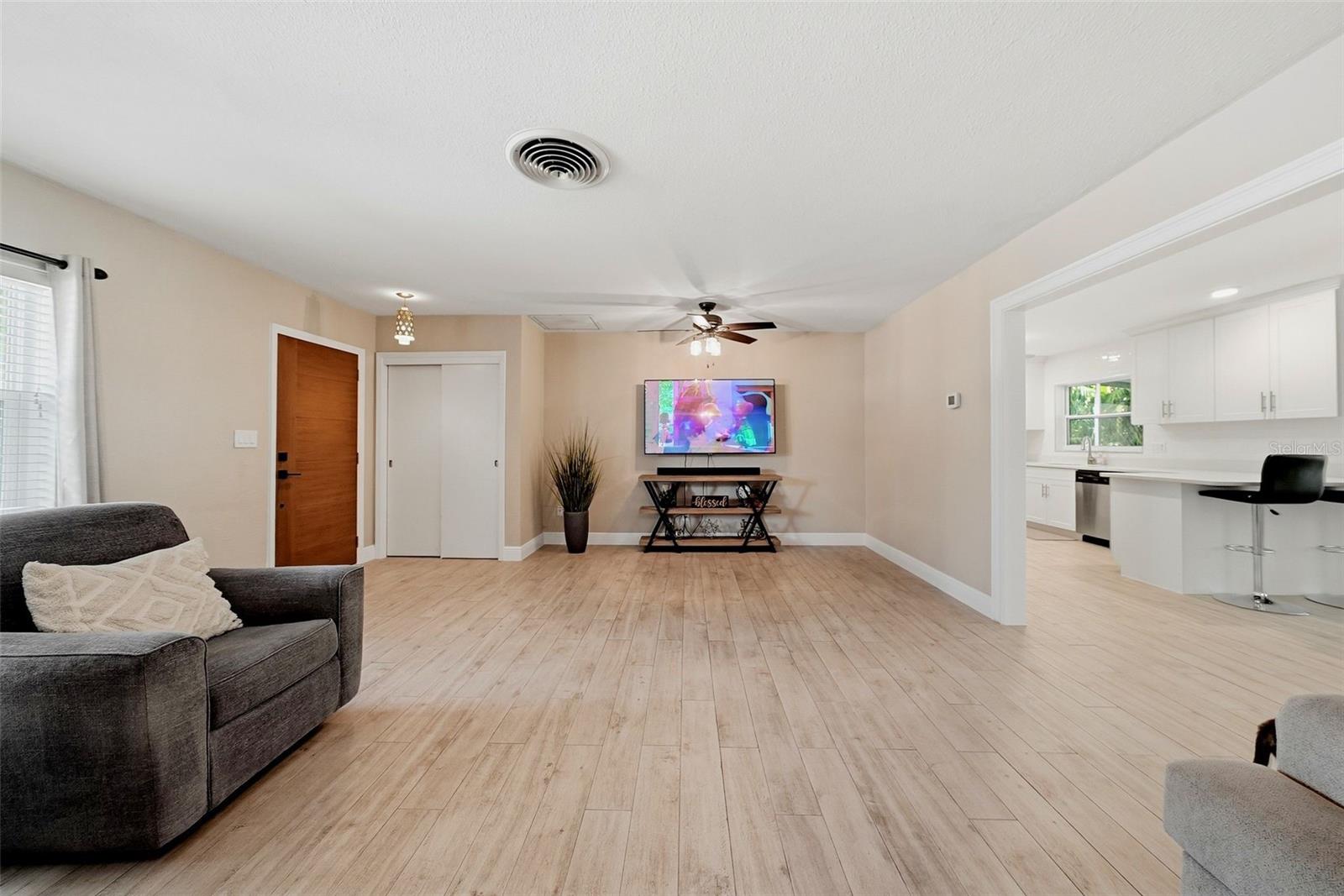 6675 COLONY DR S — photo 17