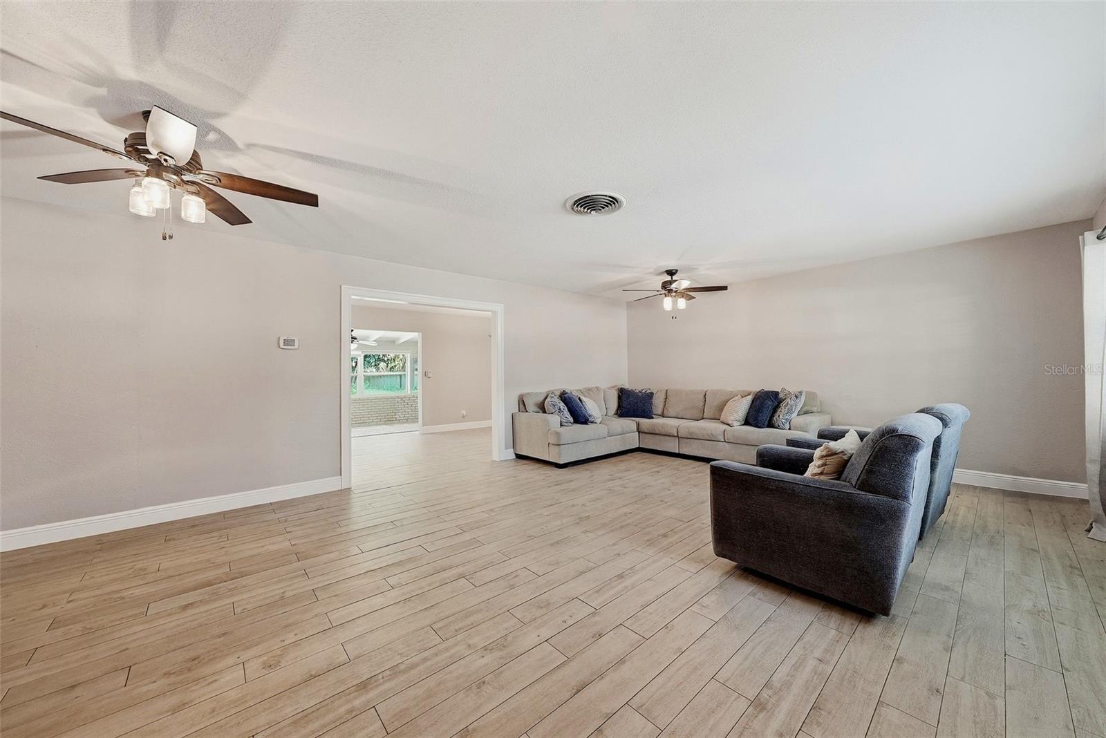 6675 COLONY DR S — photo 14