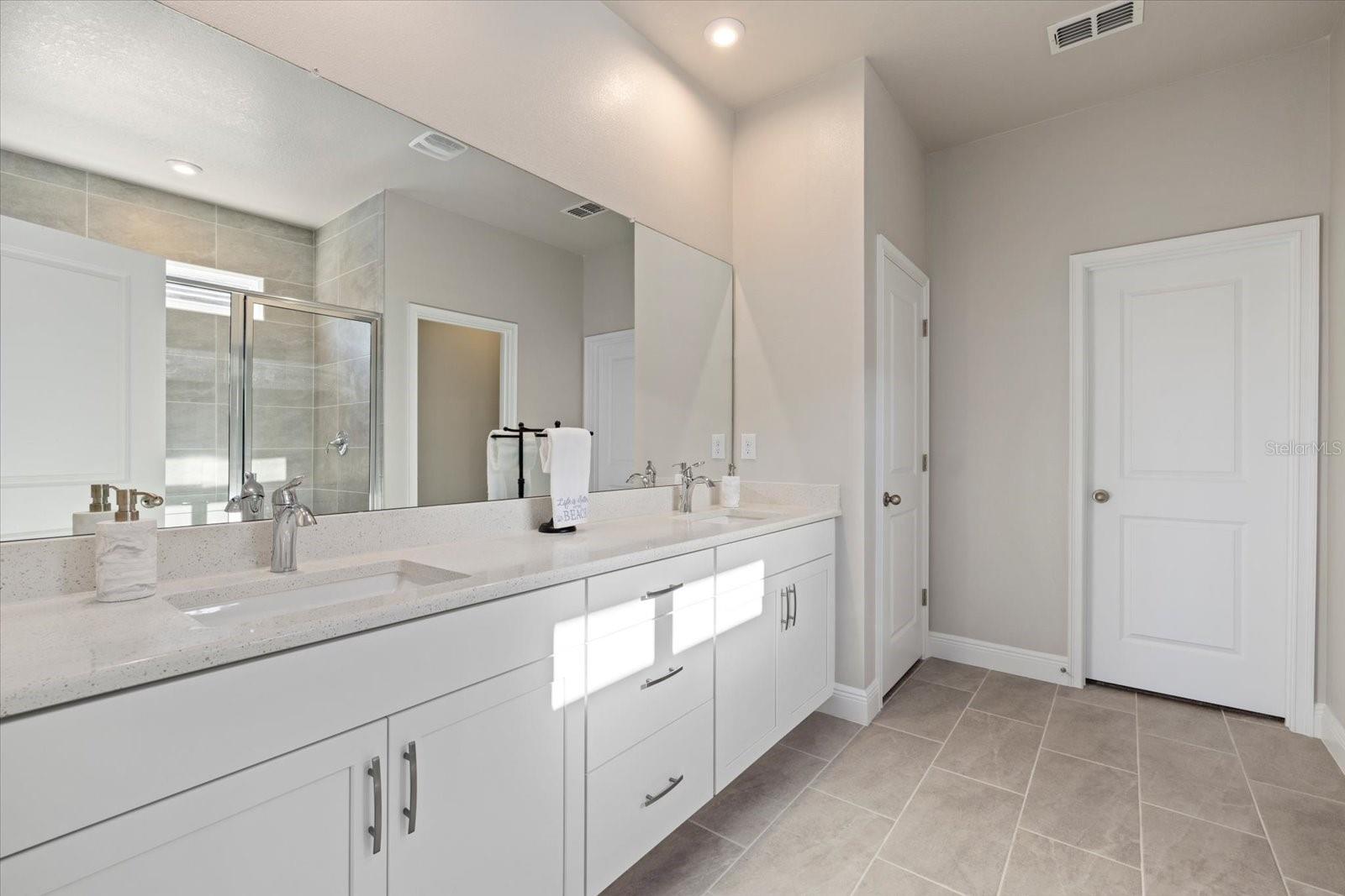 11925 BOHEMIAN PL — photo 28