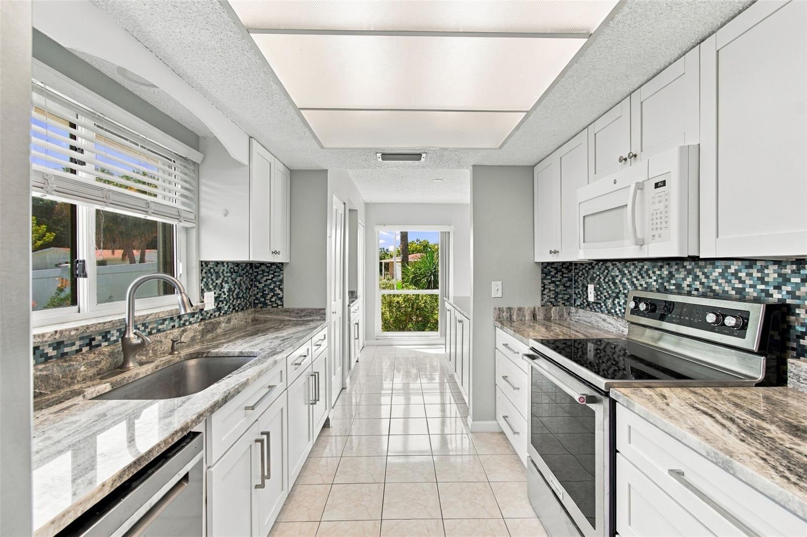 4880 SHELL STREAM BLVD — photo 10