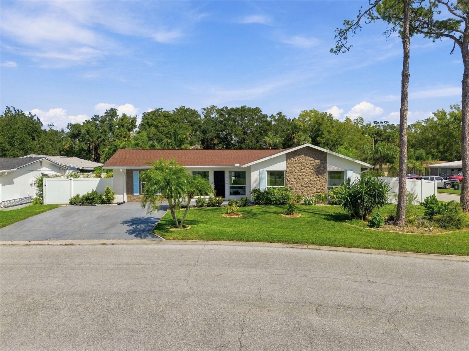 4880 SHELL STREAM BLVD — photo 3