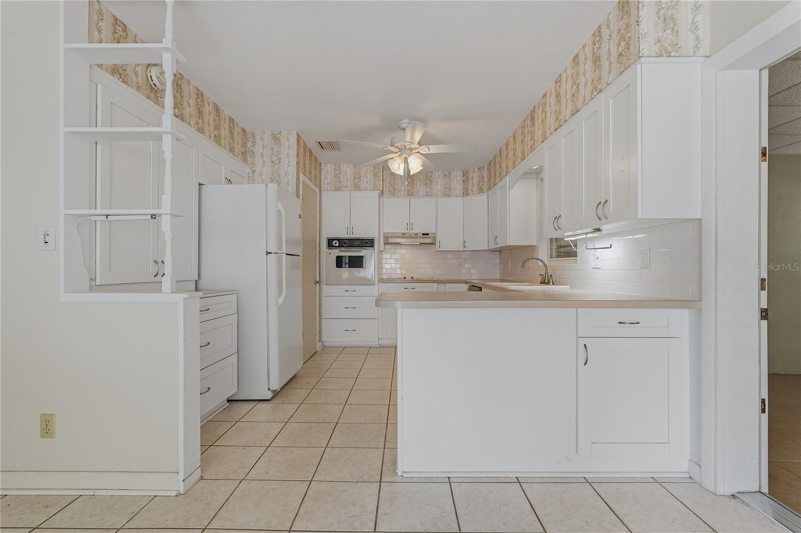 1632 SAN MATEO DR — photo 8