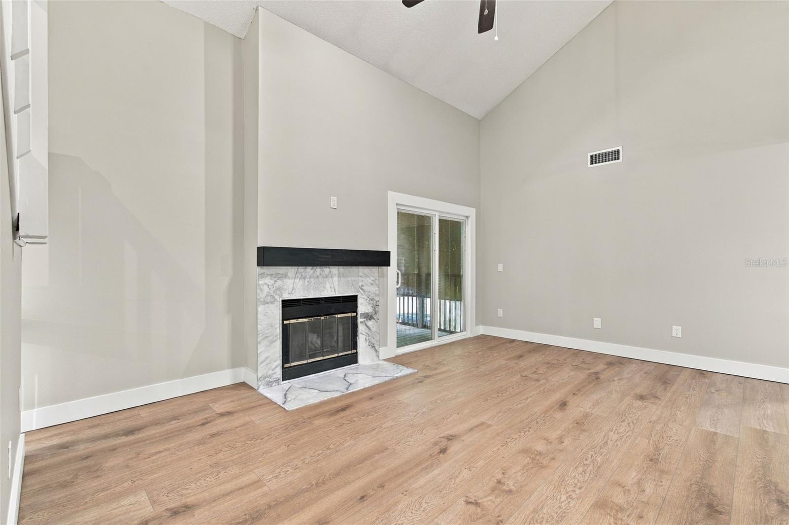 3118 VALLEY OAKS DR — photo 7