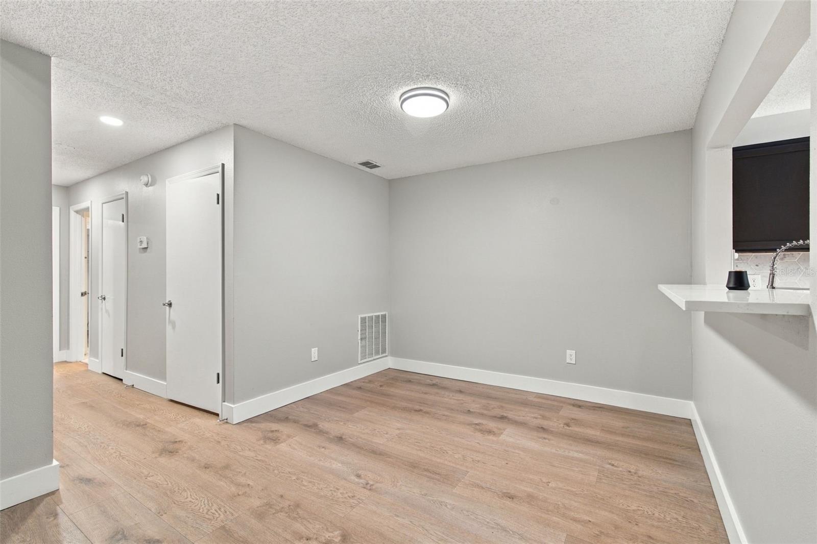 3118 VALLEY OAKS DR — photo 9
