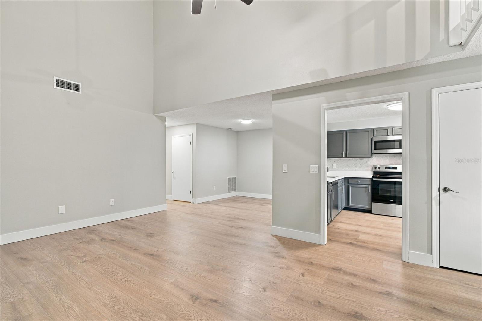 3118 VALLEY OAKS DR — photo 12