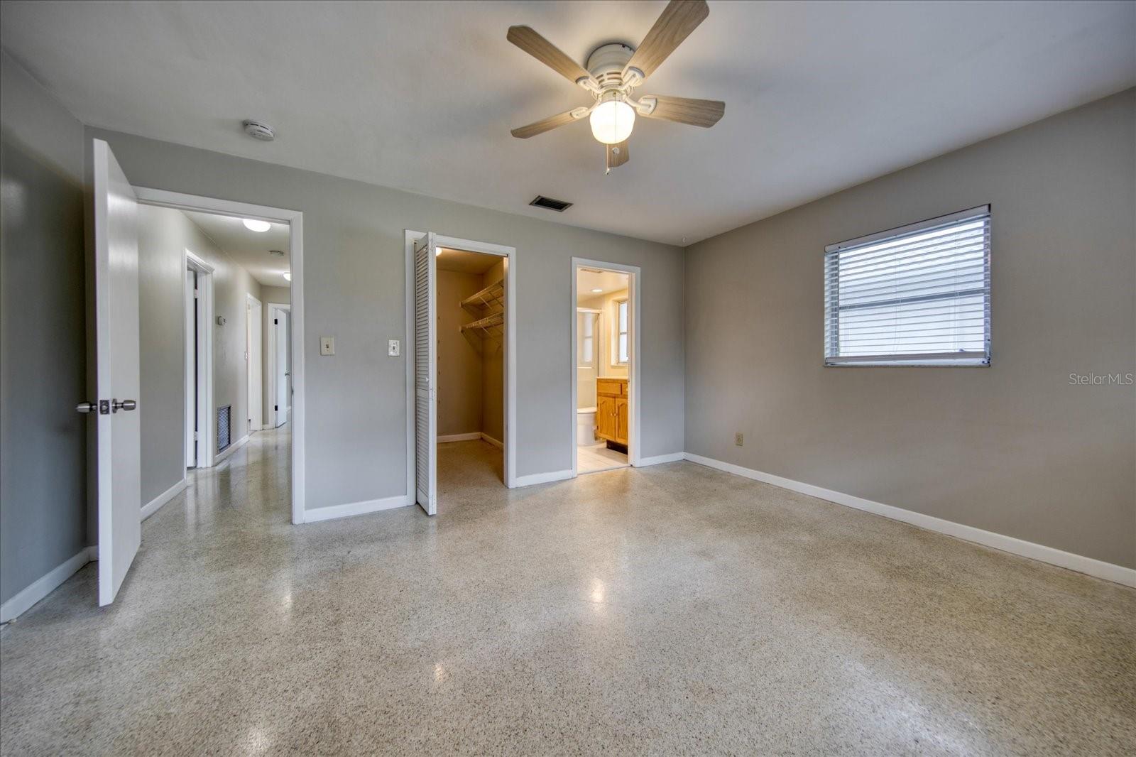1901 DOLPHIN DR — photo 15