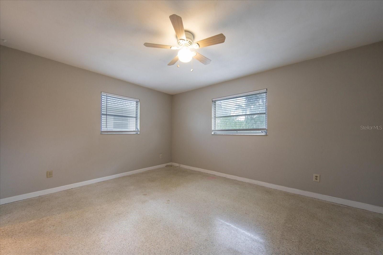1901 DOLPHIN DR — photo 14