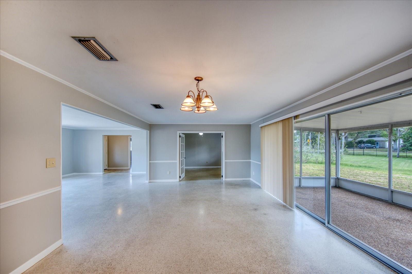 1901 DOLPHIN DR — photo 10