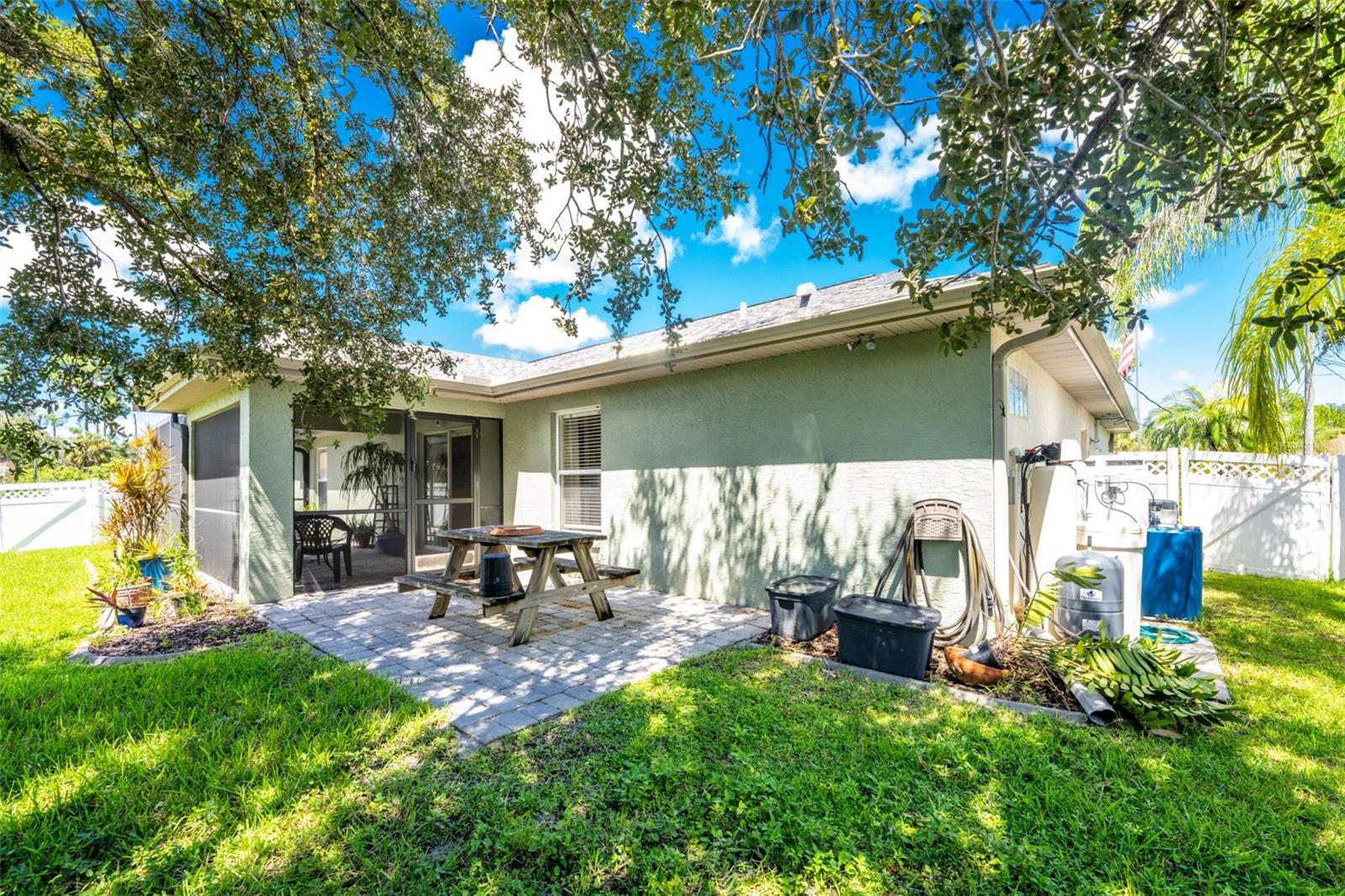 3877 LAVILLA AVE — photo 58