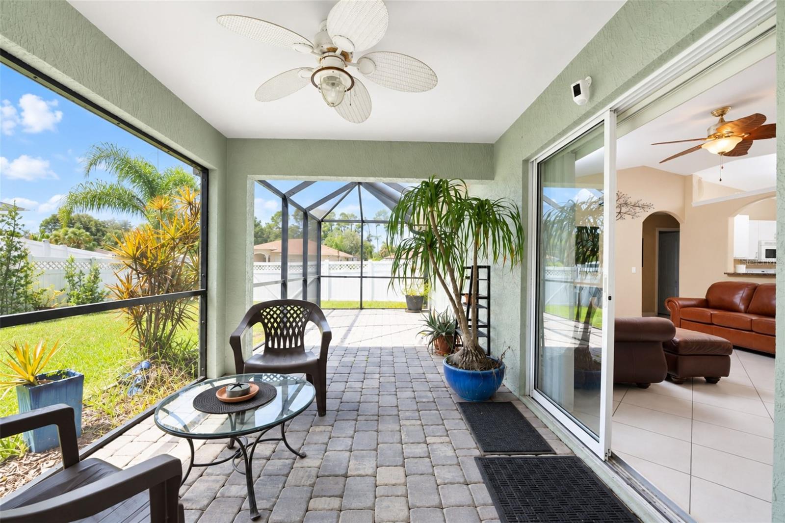 3877 LAVILLA AVE — photo 47