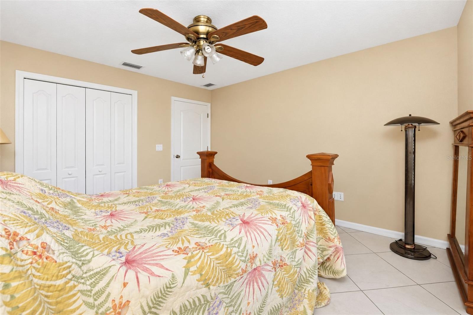 3877 LAVILLA AVE — photo 39