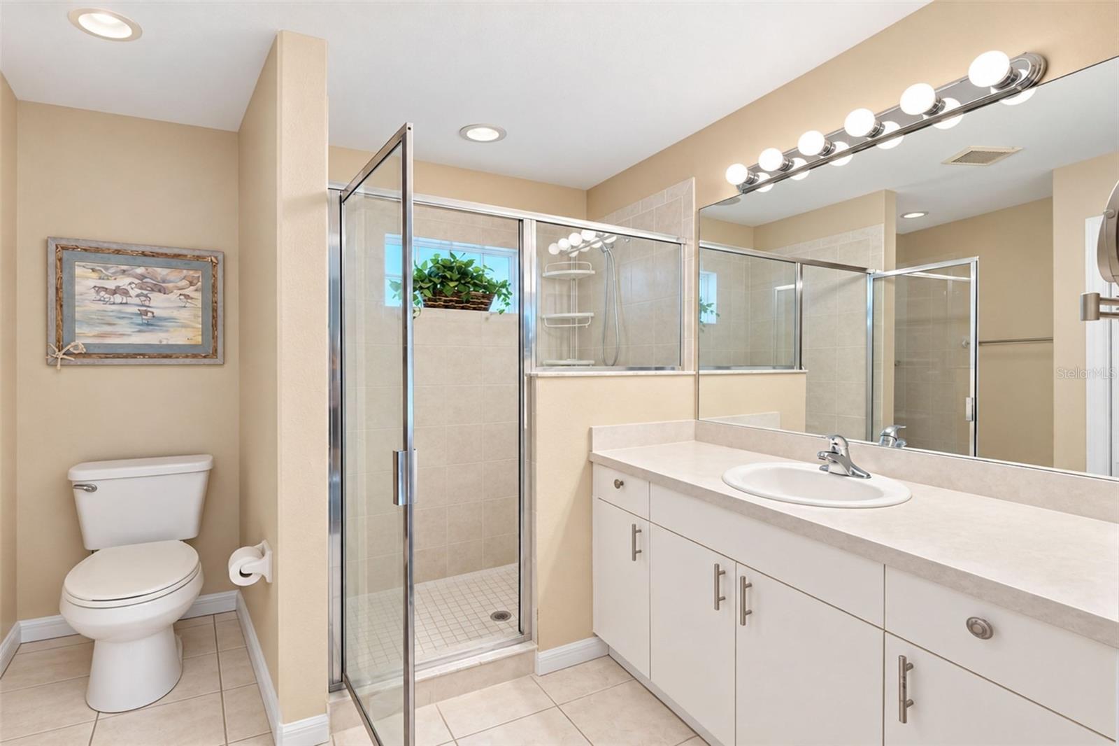 3877 LAVILLA AVE — photo 41
