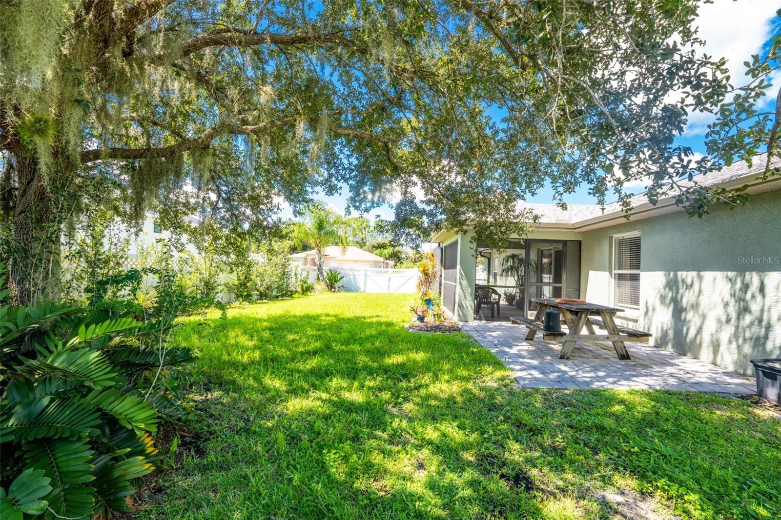 3877 LAVILLA AVE — photo 57
