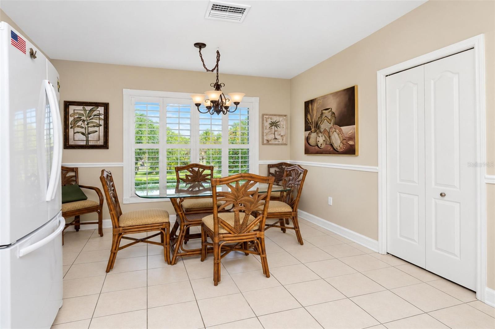 3877 LAVILLA AVE — photo 15