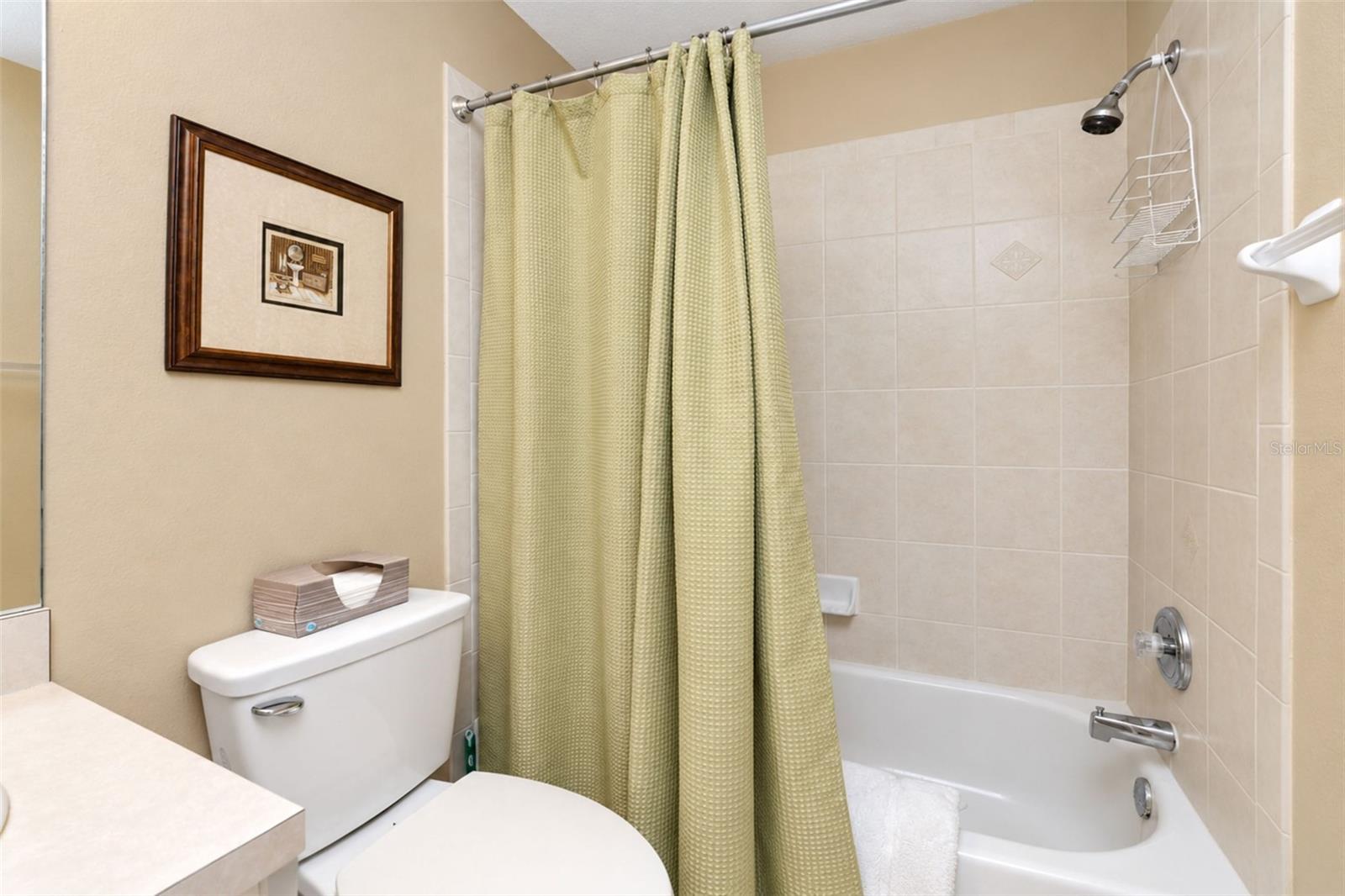 3877 LAVILLA AVE — photo 32