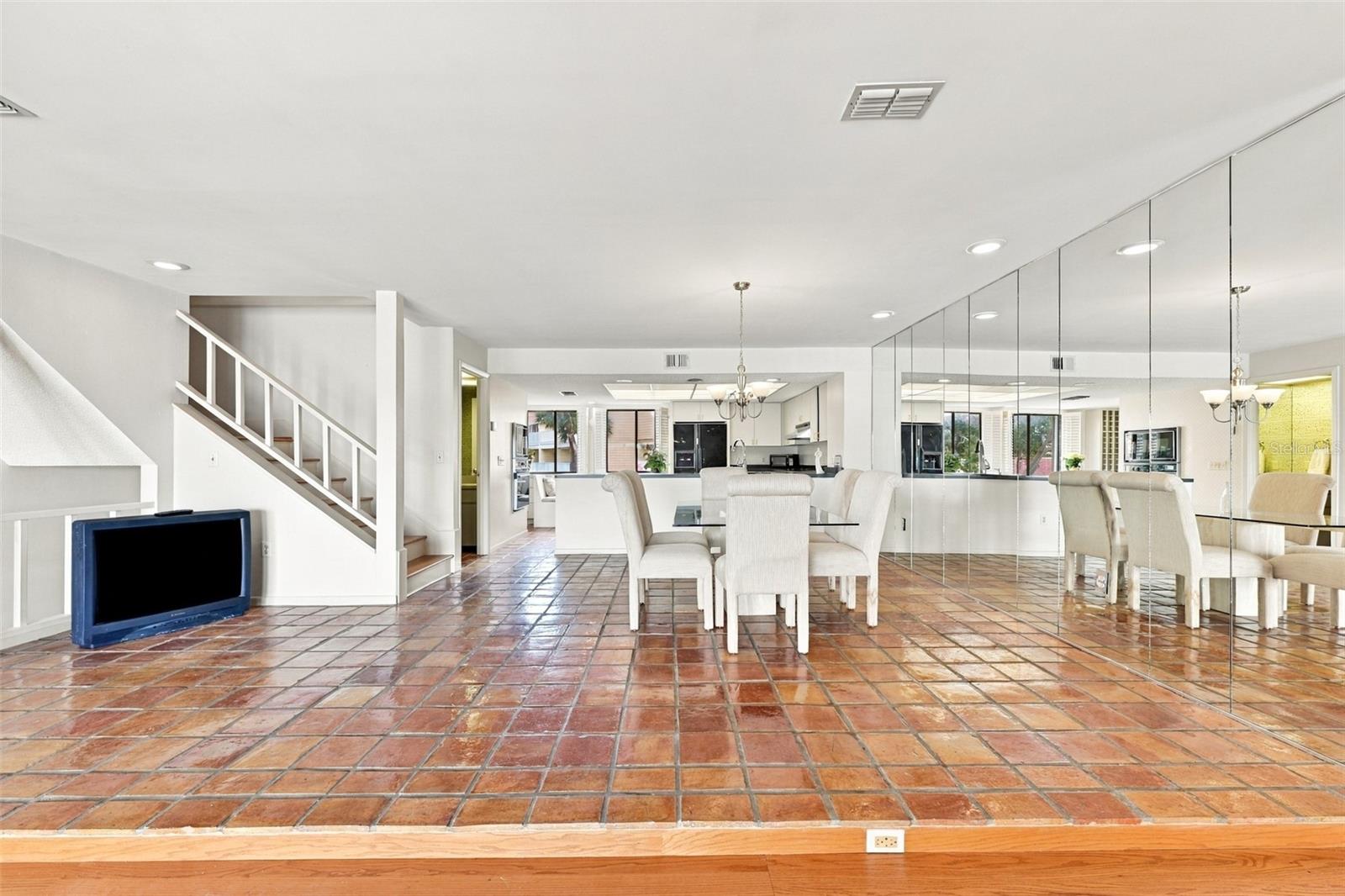 535 HAVEN POINT DR — photo 16