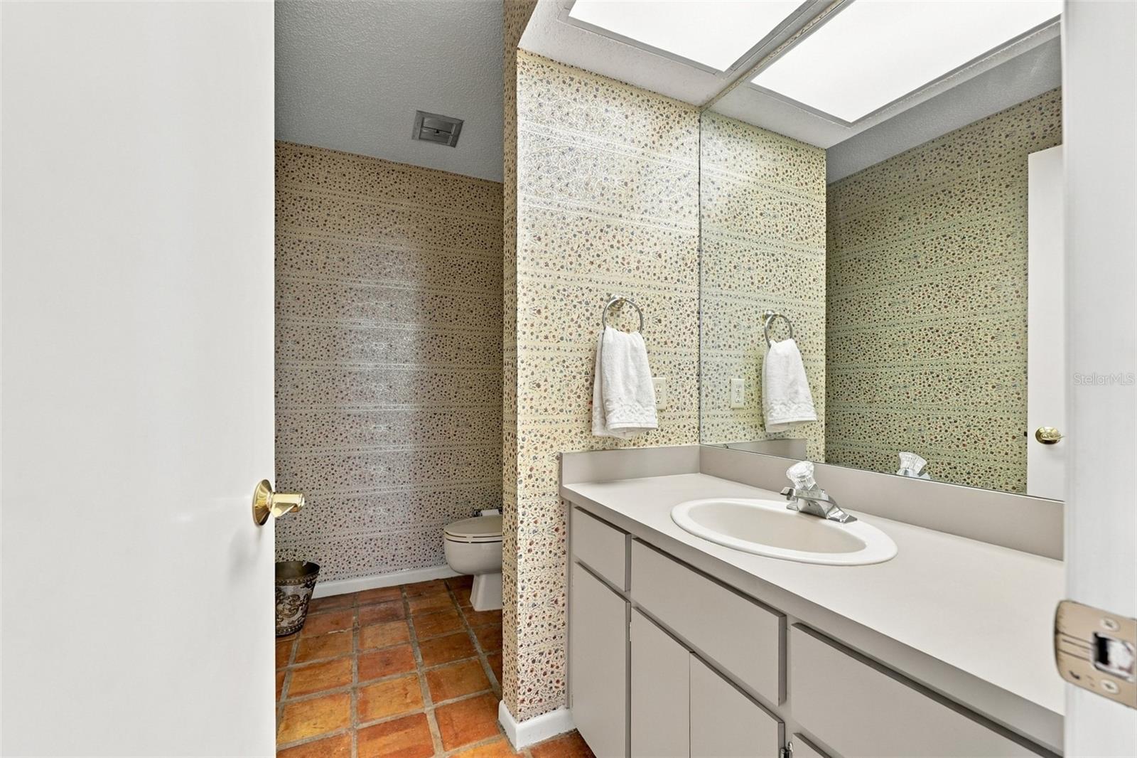 535 HAVEN POINT DR — photo 28