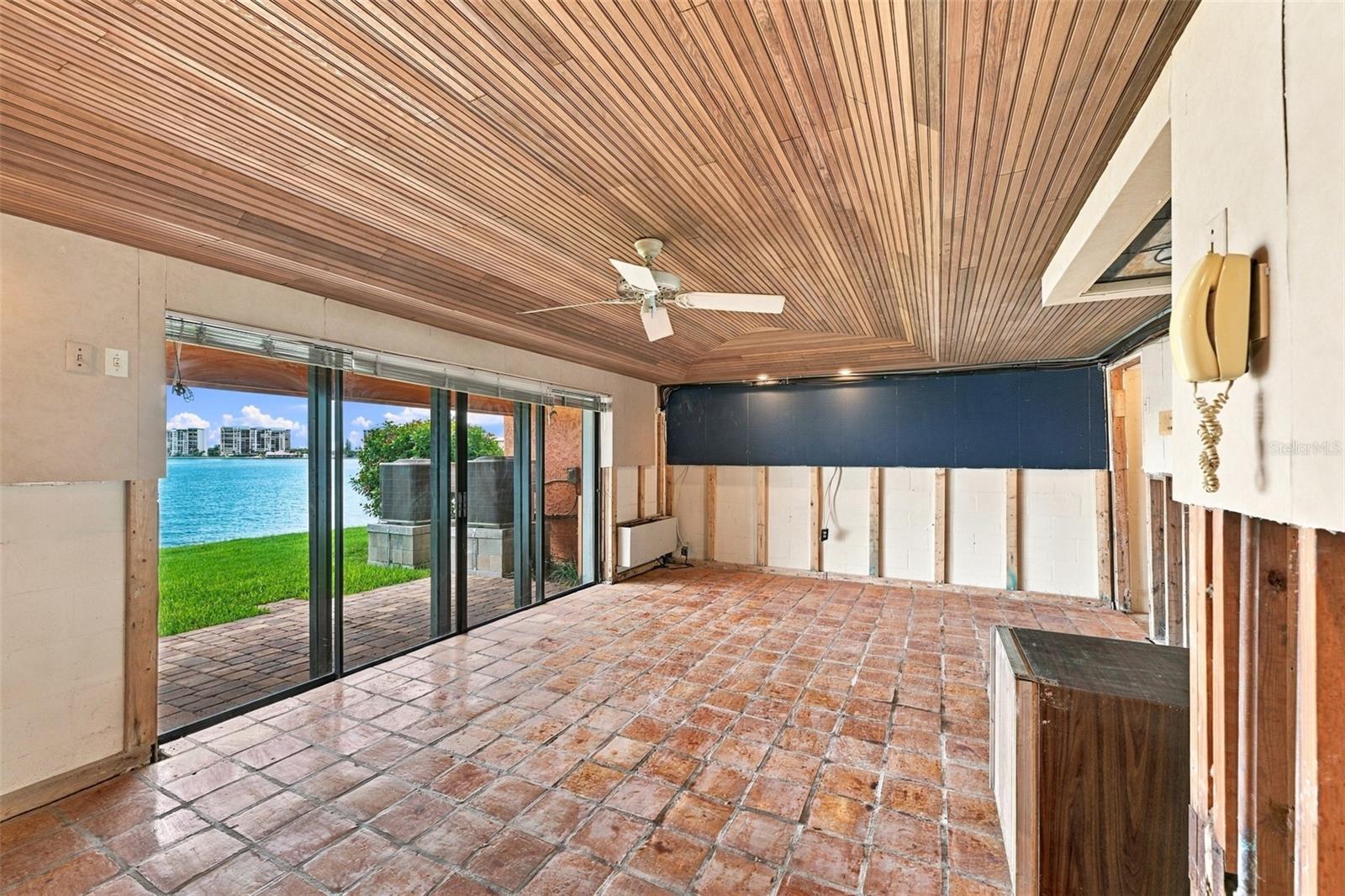 535 HAVEN POINT DR — photo 58