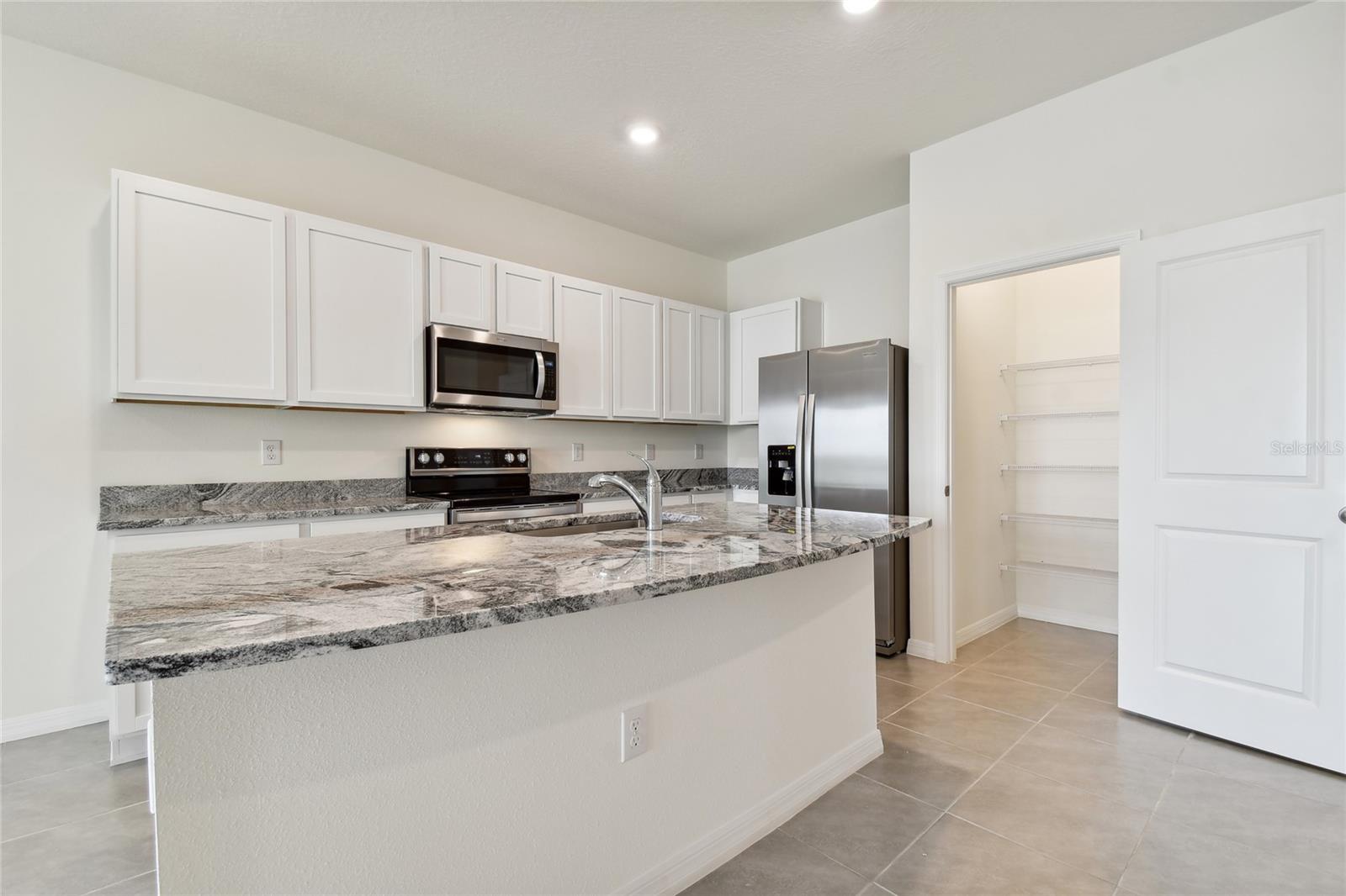 17253 AMBER ASPEN WAY — photo 32