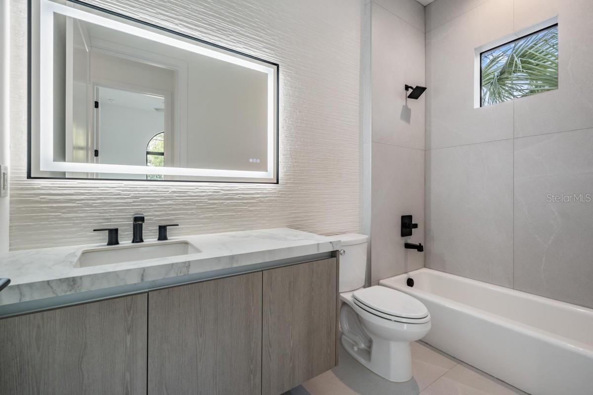 2910 W AILEEN ST — photo 22