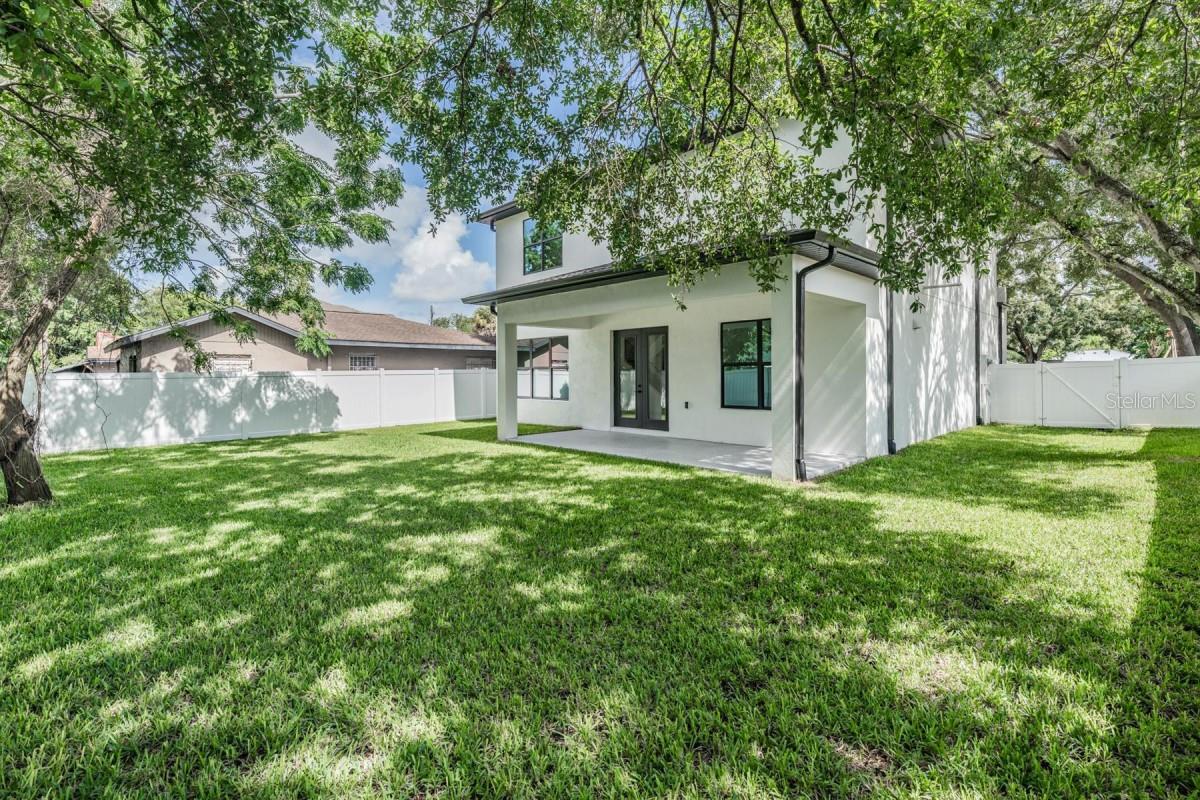 2910 W AILEEN ST — photo 3
