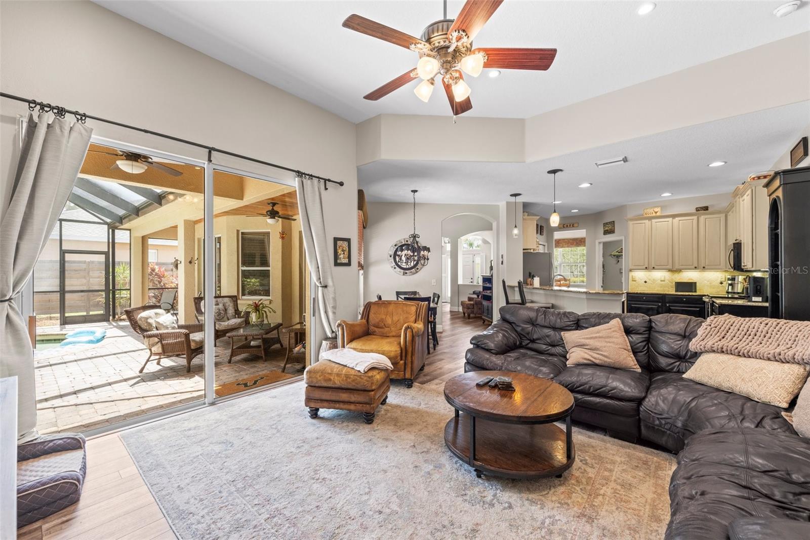 743 STONECREST DR — photo 16