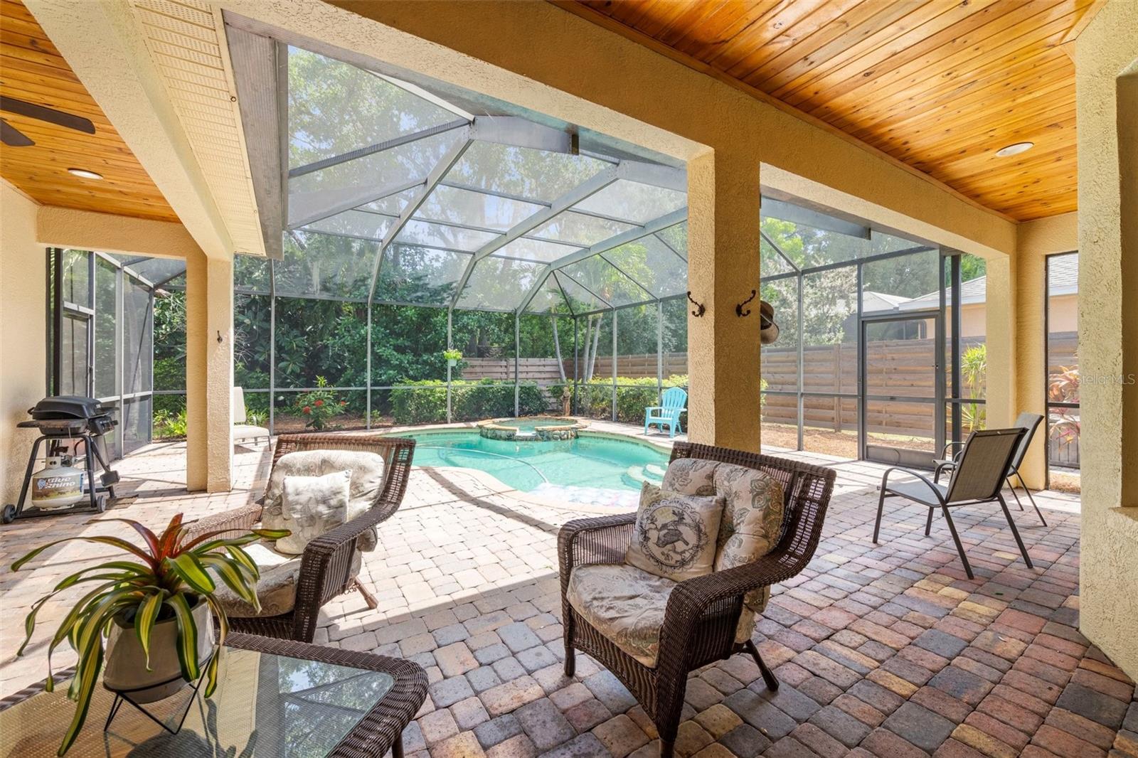 743 STONECREST DR — photo 41