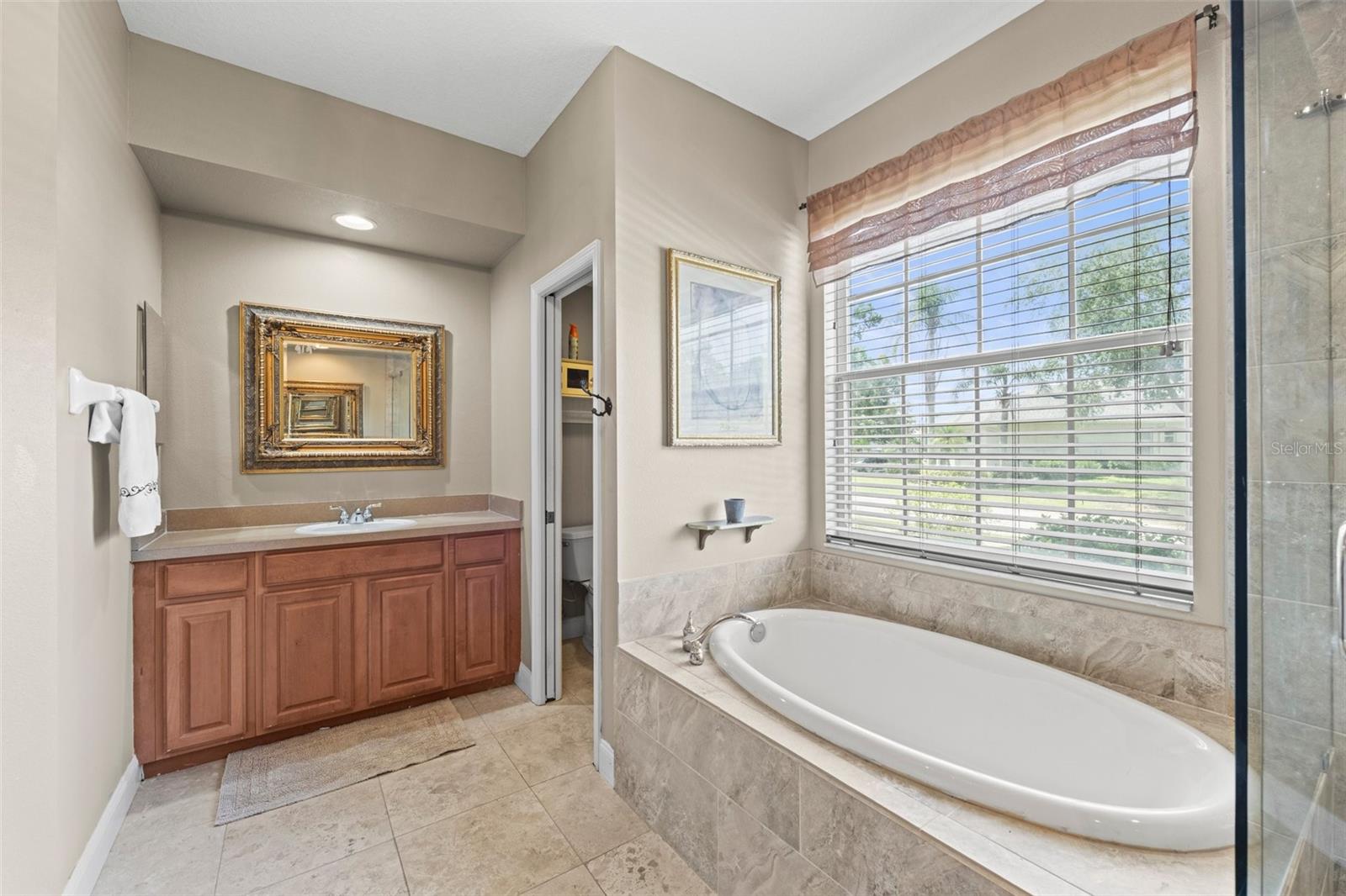 743 STONECREST DR — photo 28