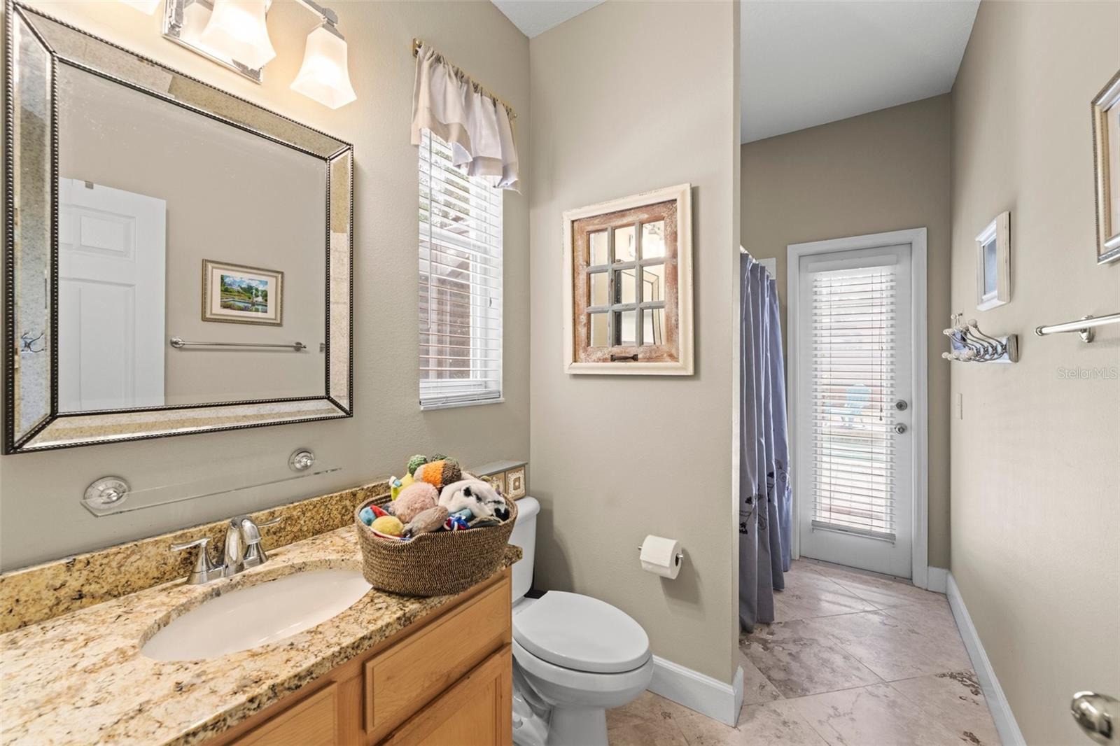 743 STONECREST DR — photo 35