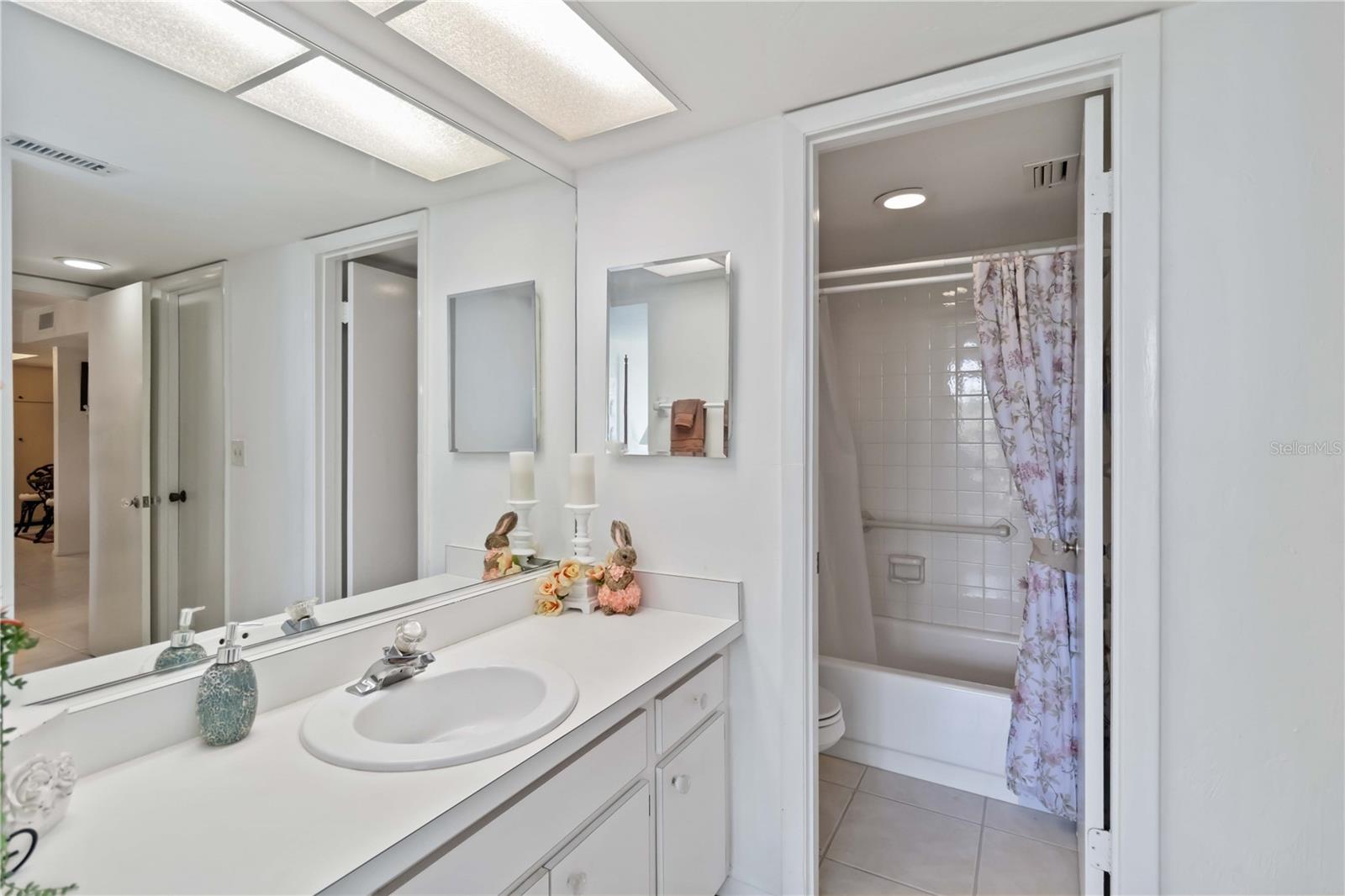 618 BIRD BAY DR S #201 — photo 22