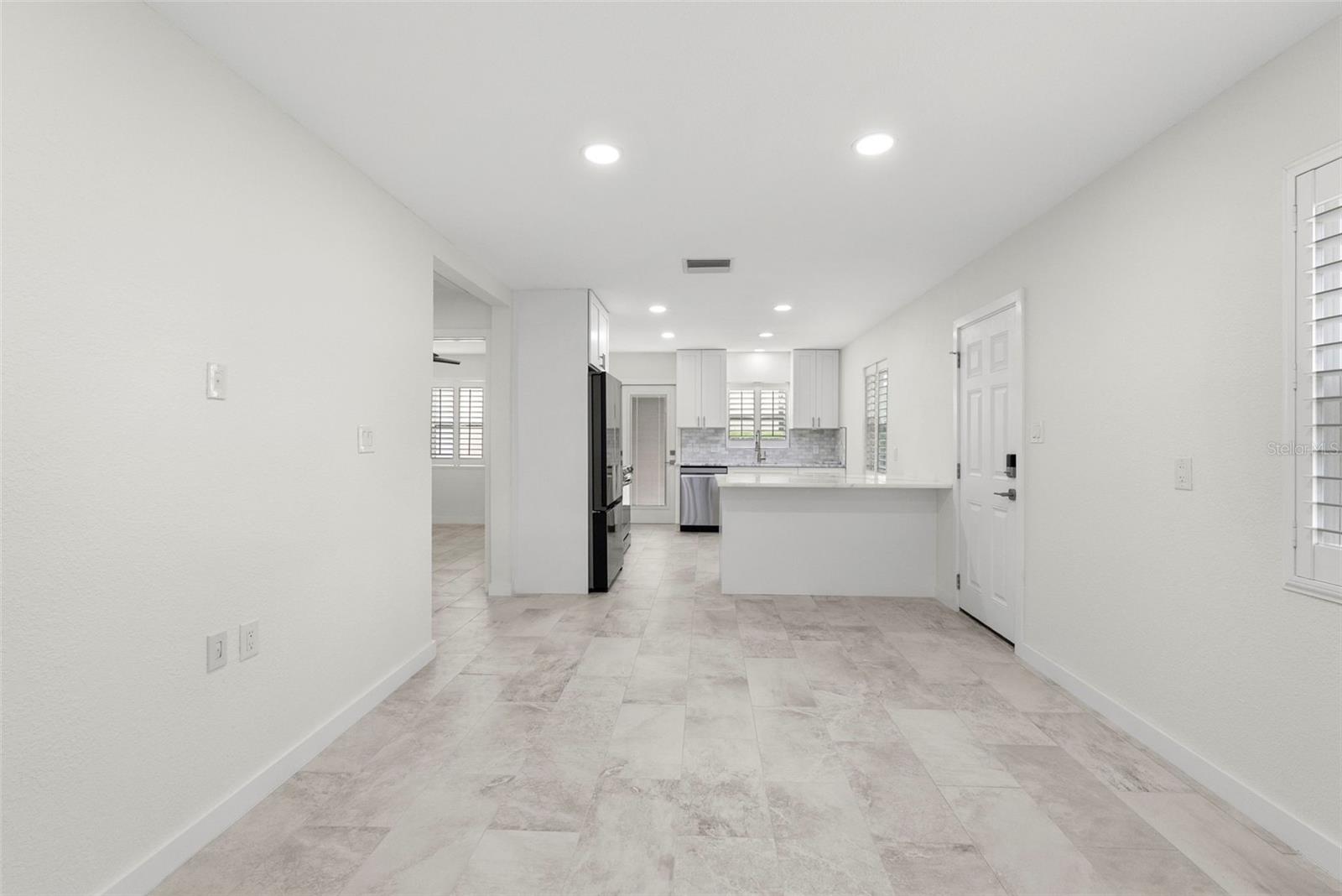 450 78TH AVE — photo 5