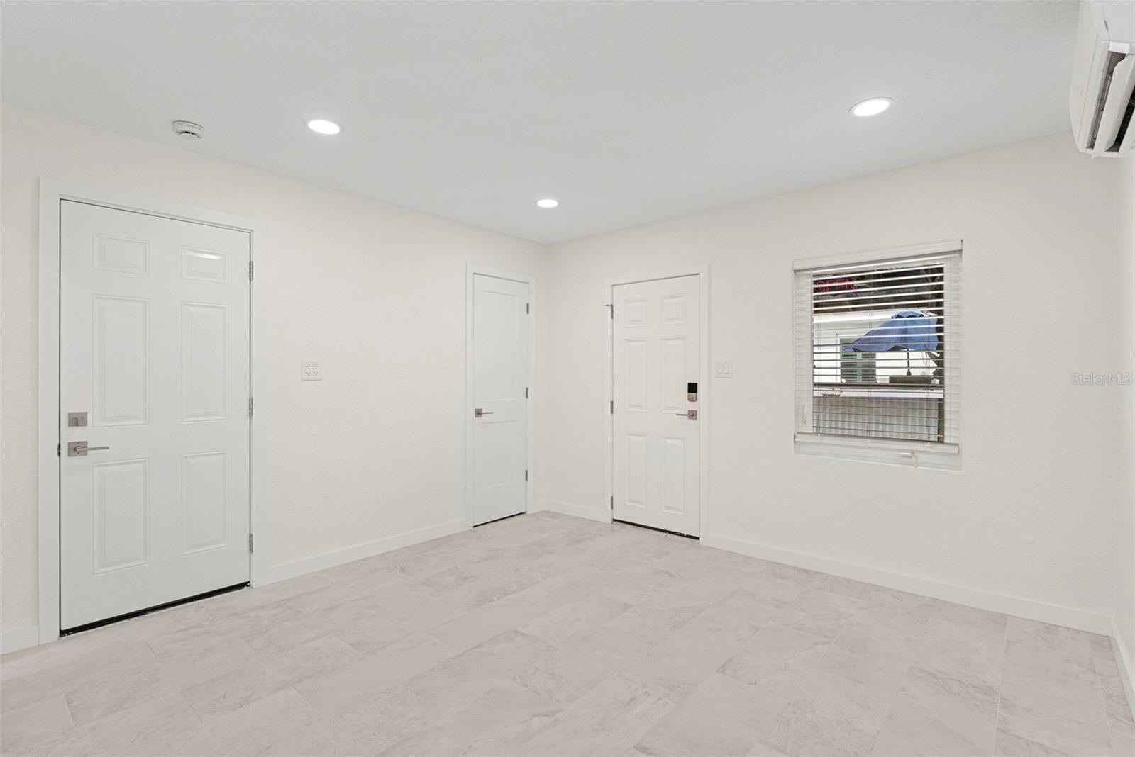 450 78TH AVE — photo 24