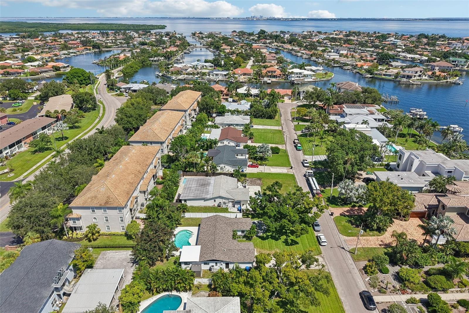 4600 BAYSHORE BLVD NE — photo 46