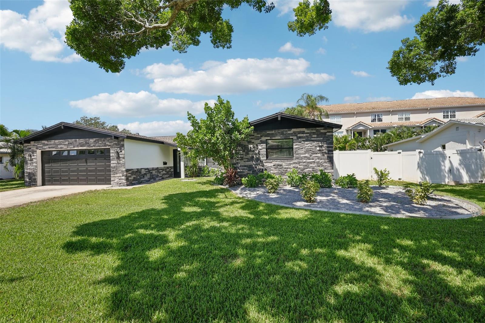 4600 BAYSHORE BLVD NE — photo 51