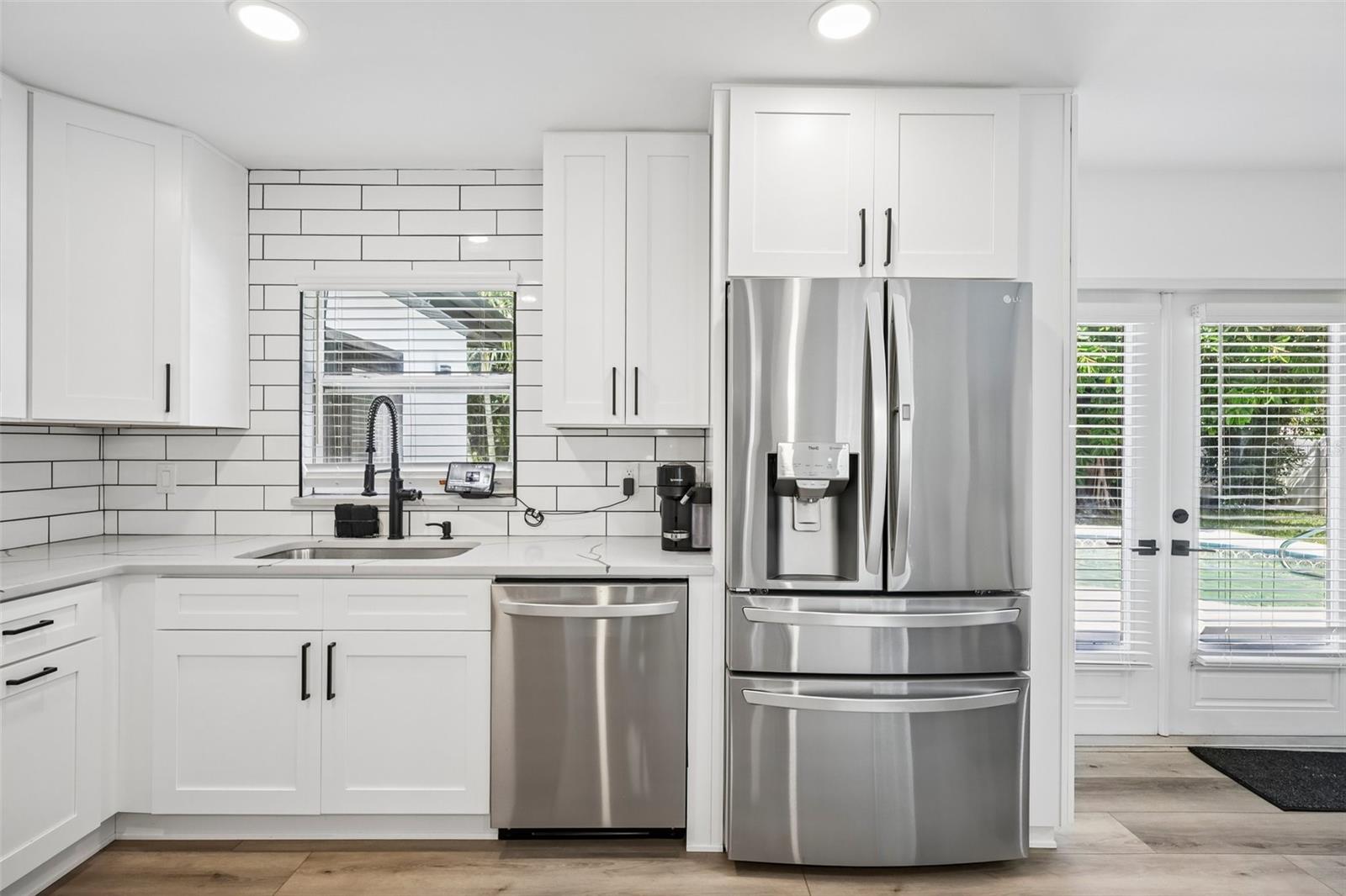 4600 BAYSHORE BLVD NE — photo 14