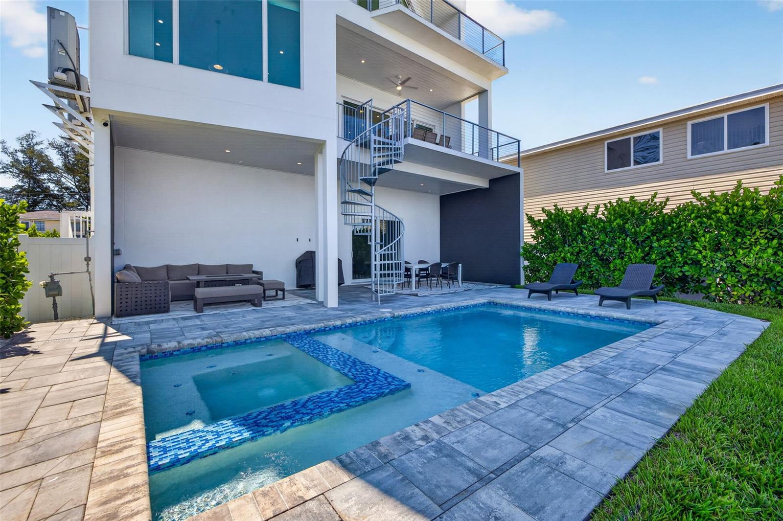 10209 GULF BLVD — photo 62