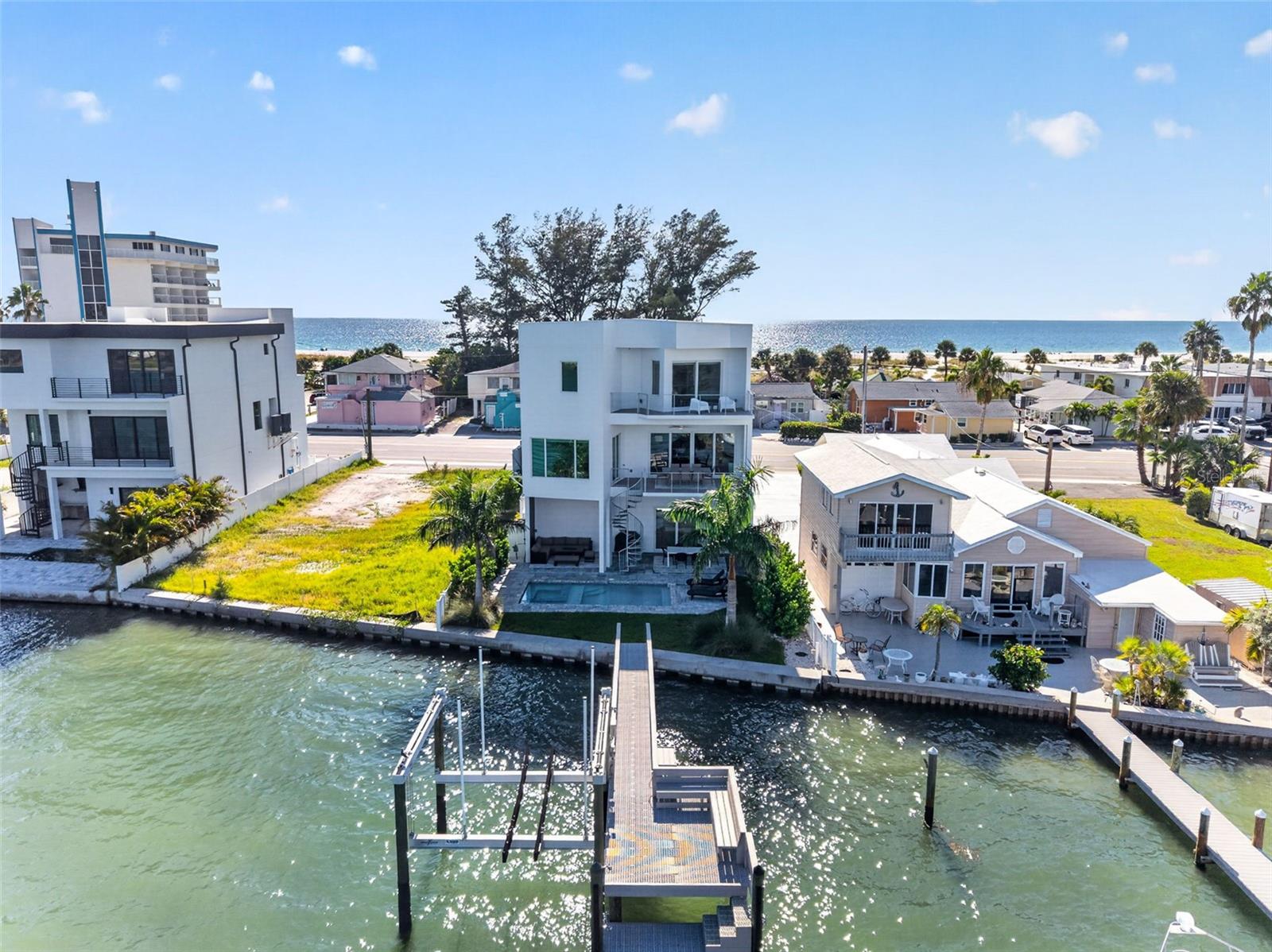 10209 GULF BLVD — photo 68