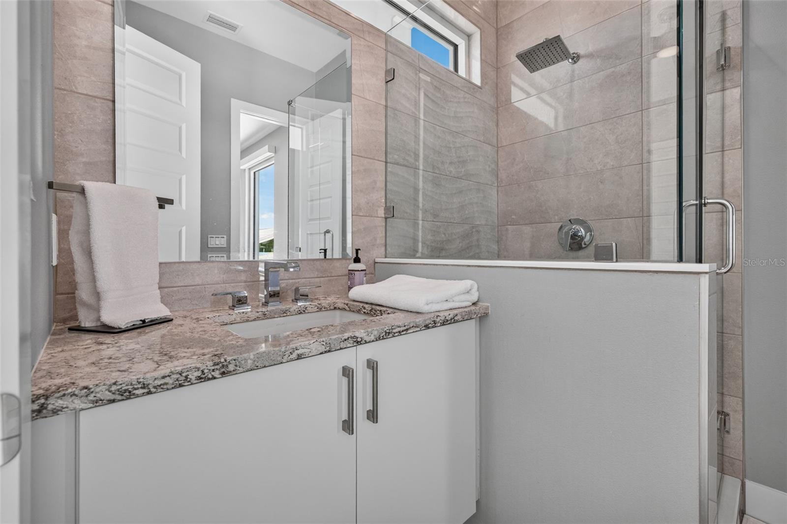 10209 GULF BLVD — photo 32