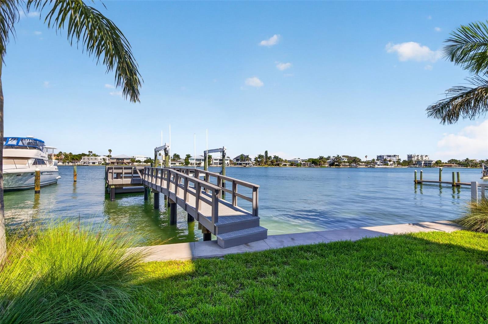 10209 GULF BLVD — photo 66